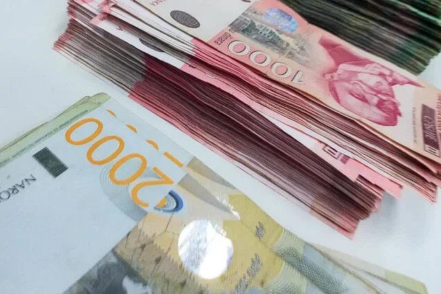 Doneta je konačna odluka: Stiže pomoć od 12.000 dinara, evo ko sada dobija pare