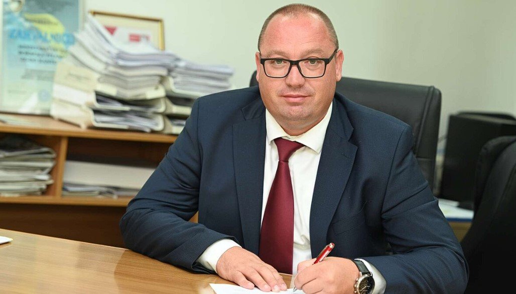 Ministar Sirovica najavio dodatnu podršku: 300.000 KM za zapošljavanje djece šehida i poginulih boraca