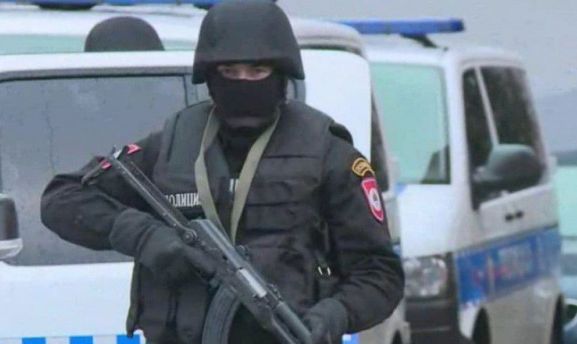 OPSADNO STANJE U BANJALUCI! Jake policijske snage zbog…