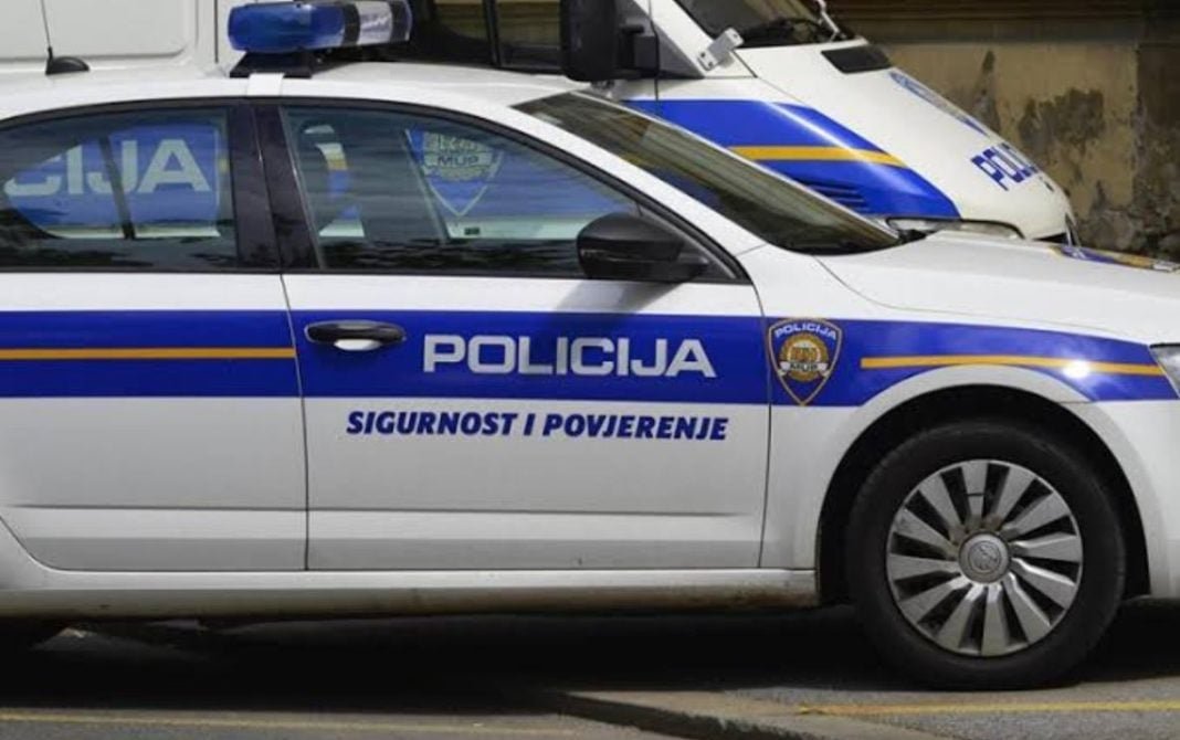 Horor na Jadranu: Državljani BiH ostavili dijete u zaključanom vozilu i otišli u shopping