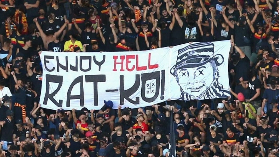 Alžirski navijači osuđuju veličanje Mladića: “RAT-KO” poruka s tribina
