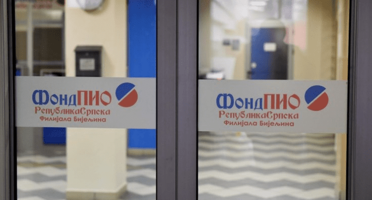 Korisnici porodične penzije imaju rok do 24. septembra i 24. oktobra za dostavu potvrda o školovanju