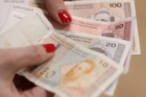 IMG_1115.webp-2-696x463