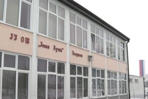 image_1774643921085-768x512