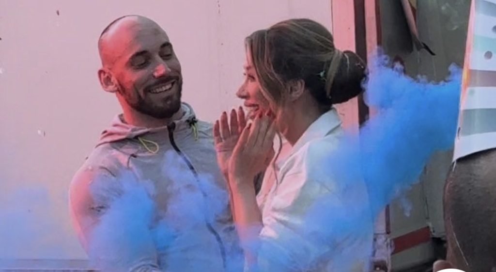 Tea Tairović trudna? Obožavaoci pjevačicu zasuli savjetima nakon spektakla u Crnoj Gori