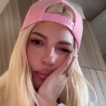 Karleuša bez veša, snimala se u krevetu, evo koga mazi u 7 ujutru: “Poslije me pitate što sam umorna”